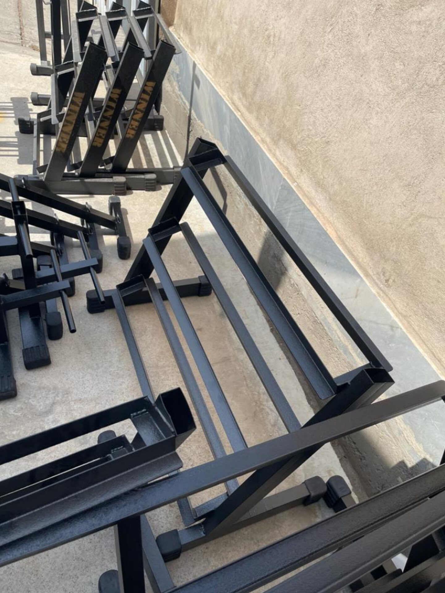 رک فلزی وینرگروپ با ظرفیت بالا و رنگ کوره‌ای